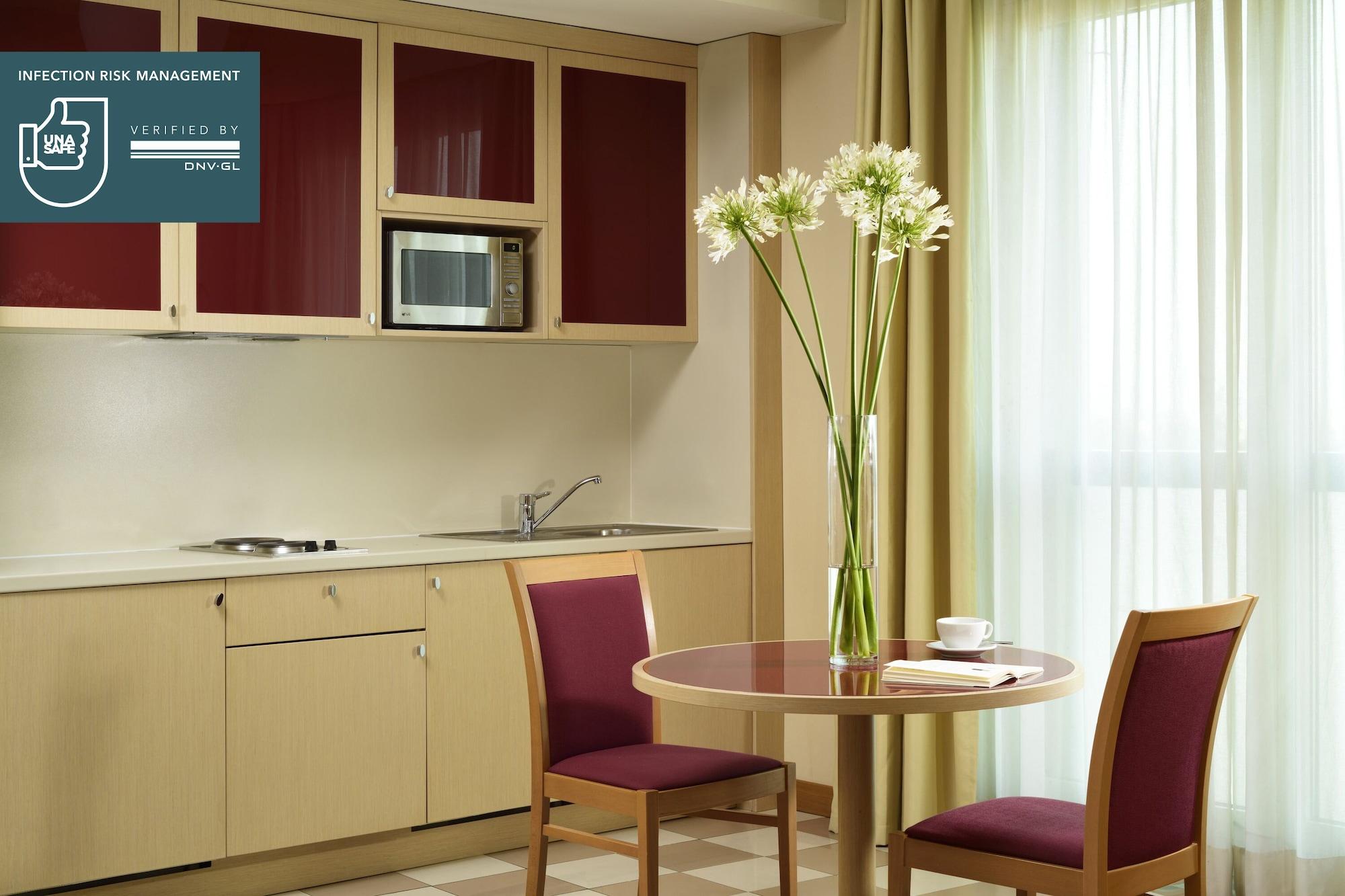 Apart-hotel The One Milano & San Donato Milanese