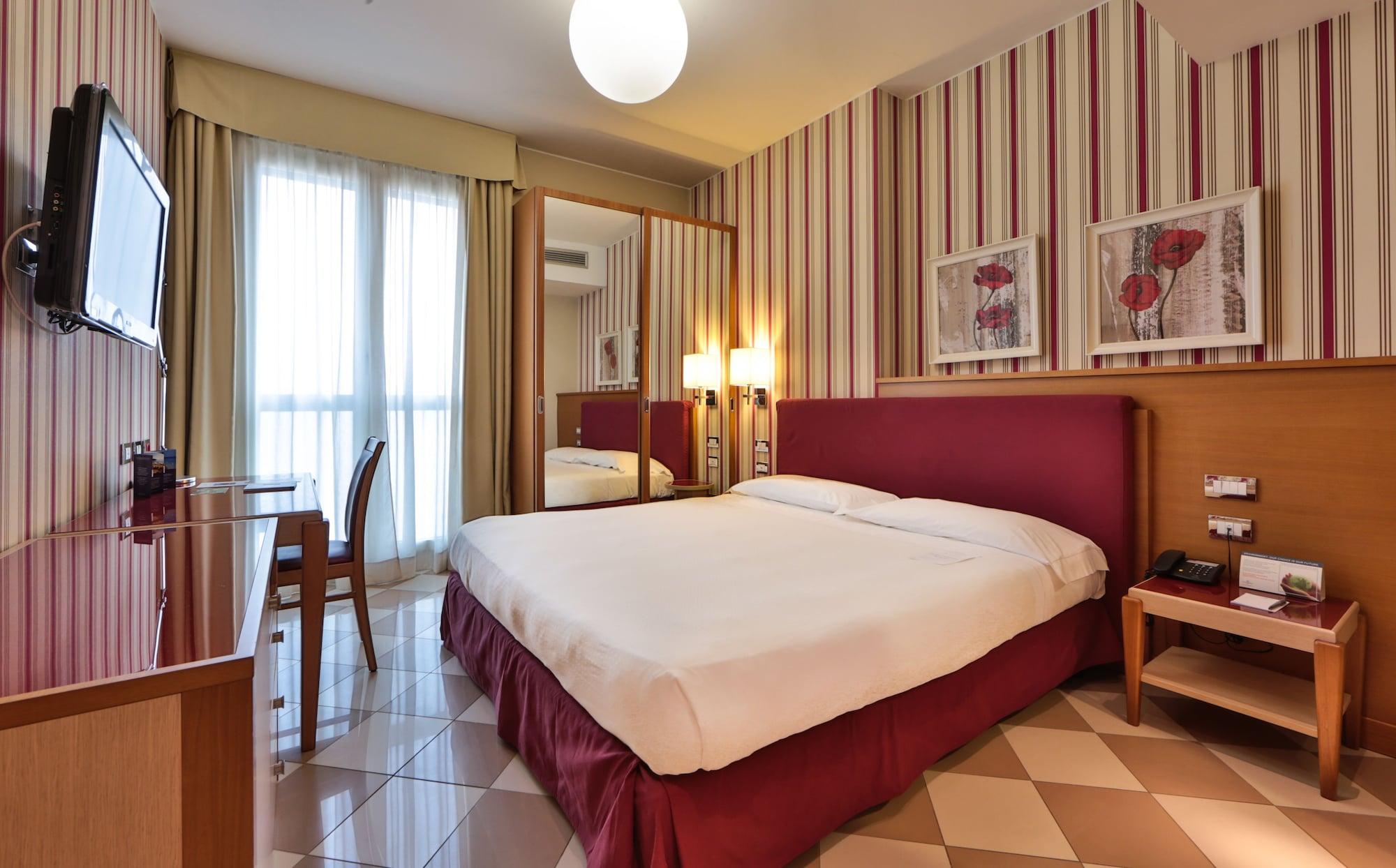 The One Milano & Apart-hotel 4*