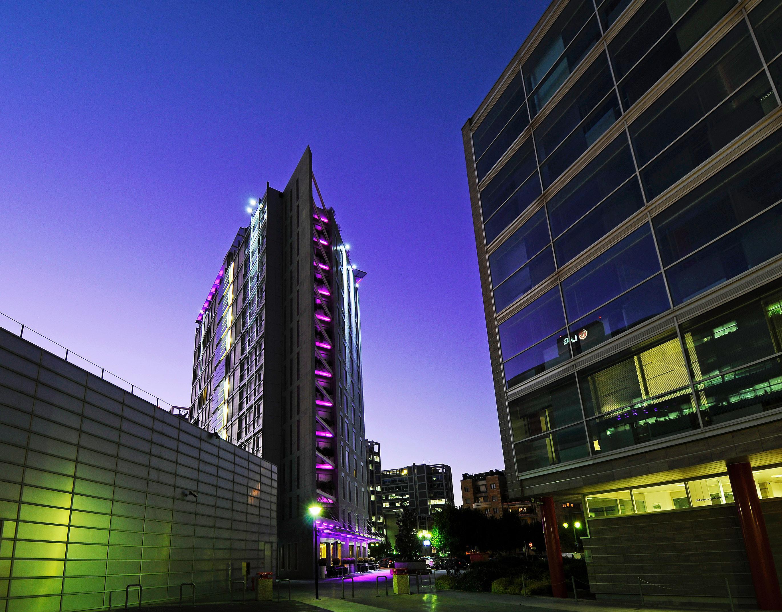 Apart-hotel The One Milano & 4*