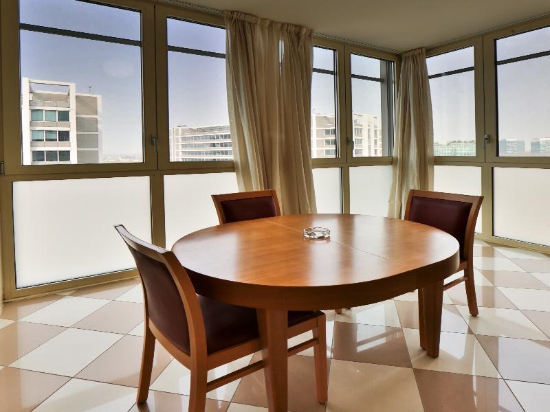 The One Milano & 4* San Donato Milanese