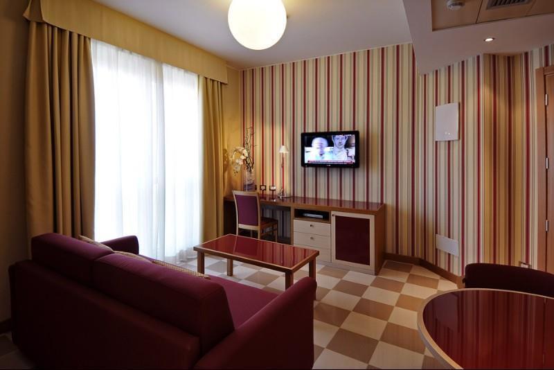 The One Milano & Apart-hotel San Donato Milanese