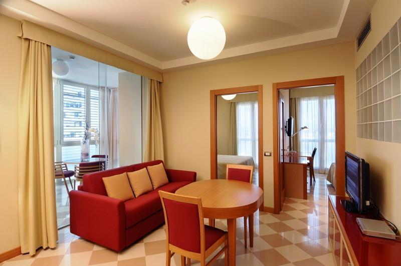 Apart-hotel The One Milano & 4*