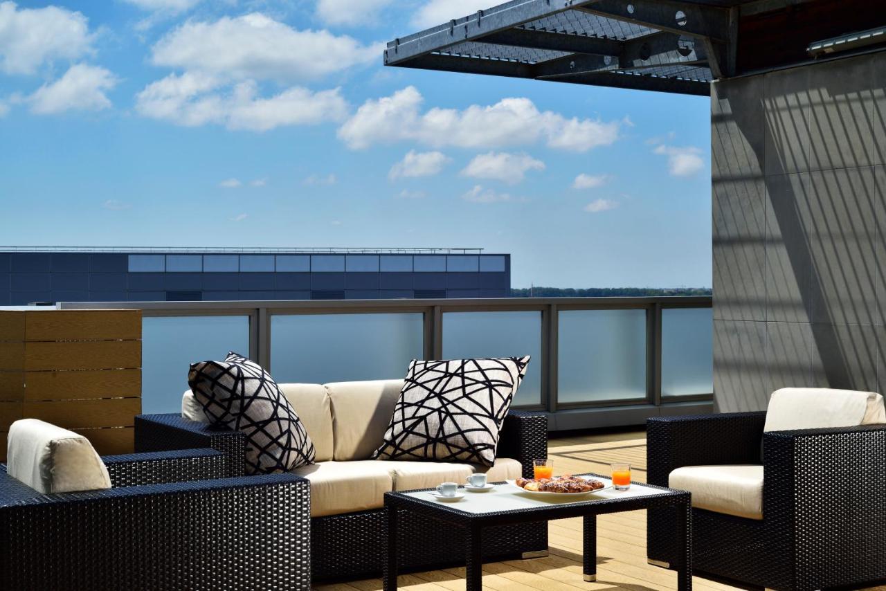 Apart-hotel The One Milano & 4*
