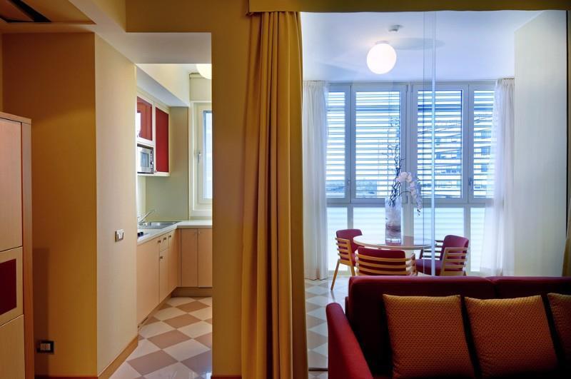 Apart-hotel The One Milano & San Donato Milanese